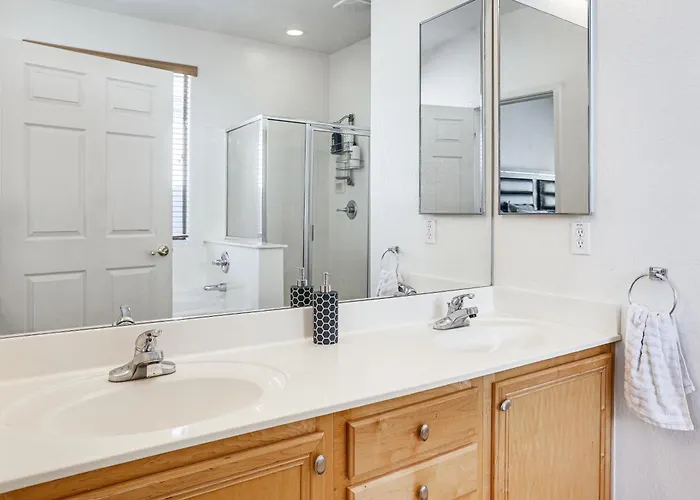 Ferienhaus 4 Mi To Stadium! W/ Furnished Patio *
