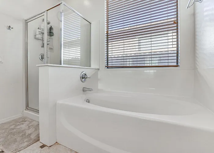 4 Mi To Stadium! W/ Furnished Patio * Surprise