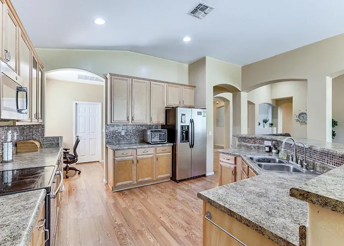 Ferienhaus 4 Mi To Stadium! W/ Furnished Patio *