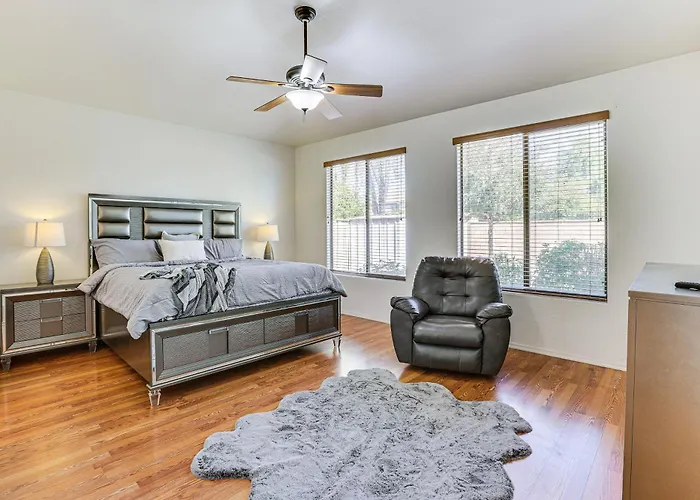 4 Mi To Stadium! W/ Furnished Patio Ferienhaus Surprise